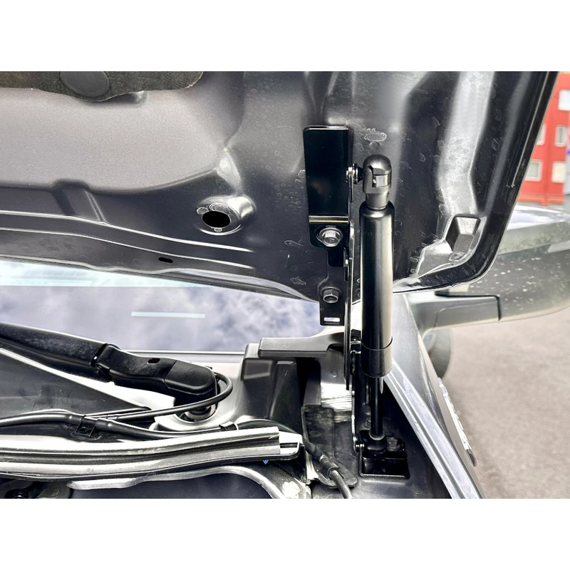 KAASUJOUSET konepeltiin Aeroklas (2 kpl) Isuzu D-Max 2020-2024 2025-